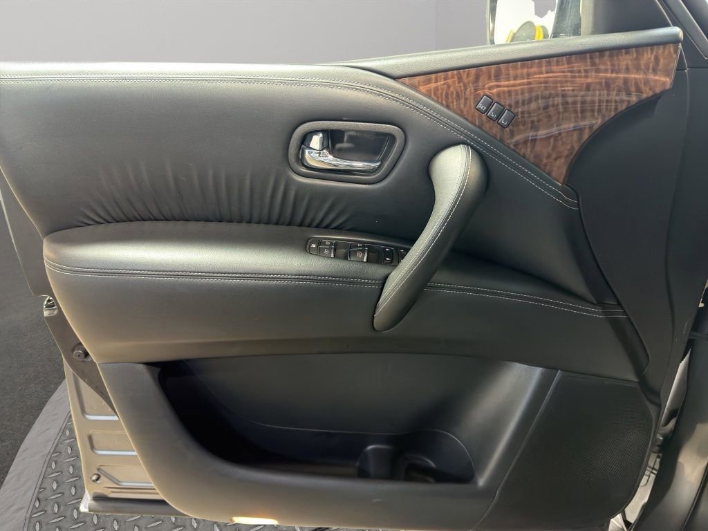 Used 2019 Nissan Armada Platinum image 16