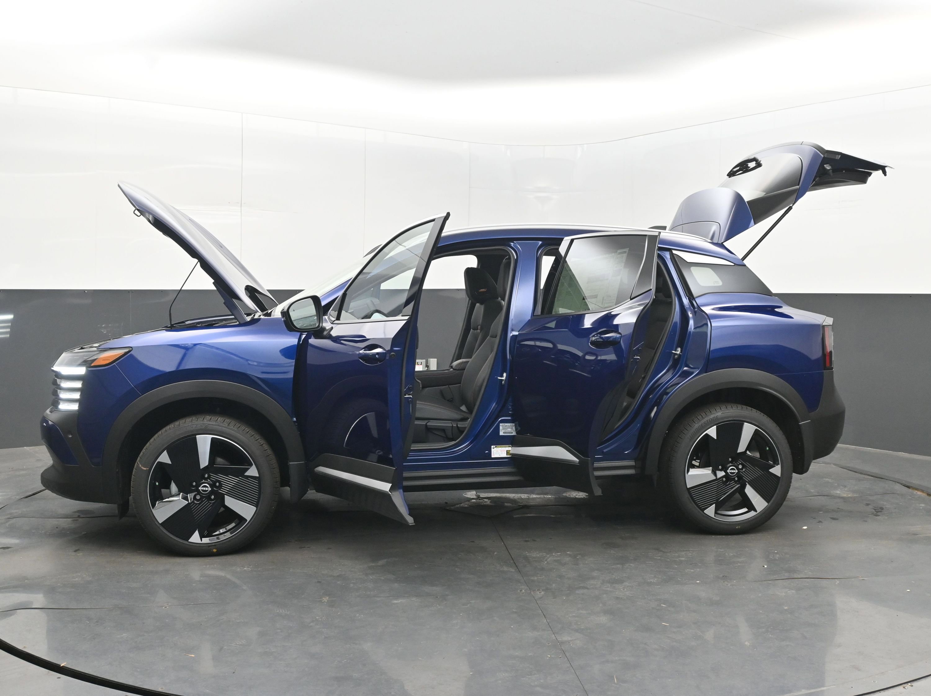 New 2026 Nissan Kicks SR w/ SR Premium Package image 42