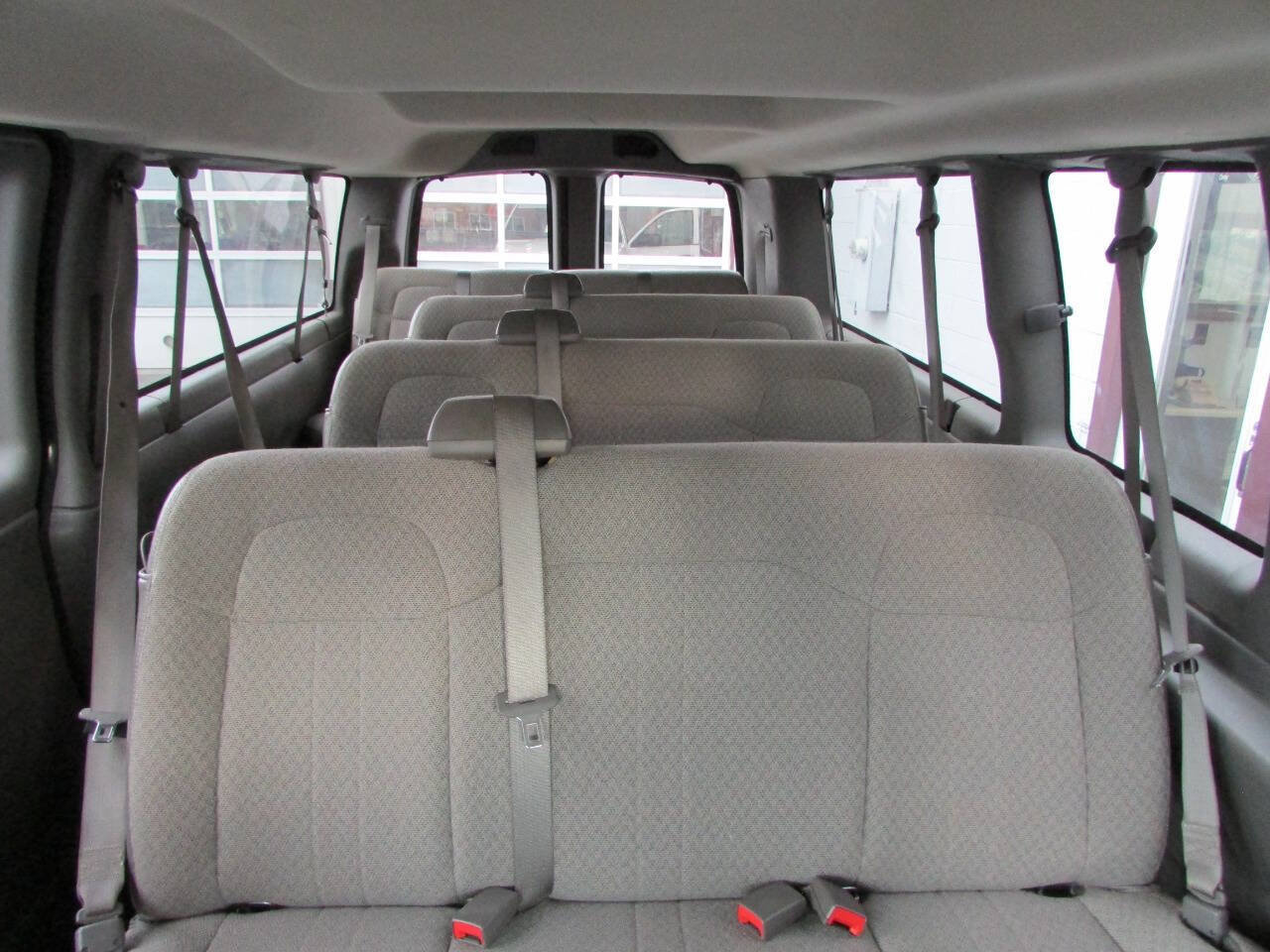 Used 2016 Chevrolet Express 3500 LT w/ LT Preferred Equipment Group RWD image 7