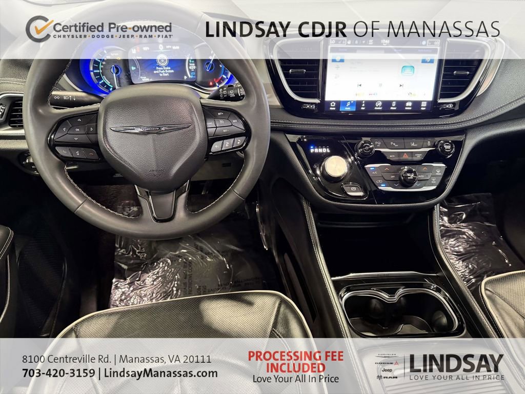 Used 2024 Chrysler Pacifica Premium FWD image 23