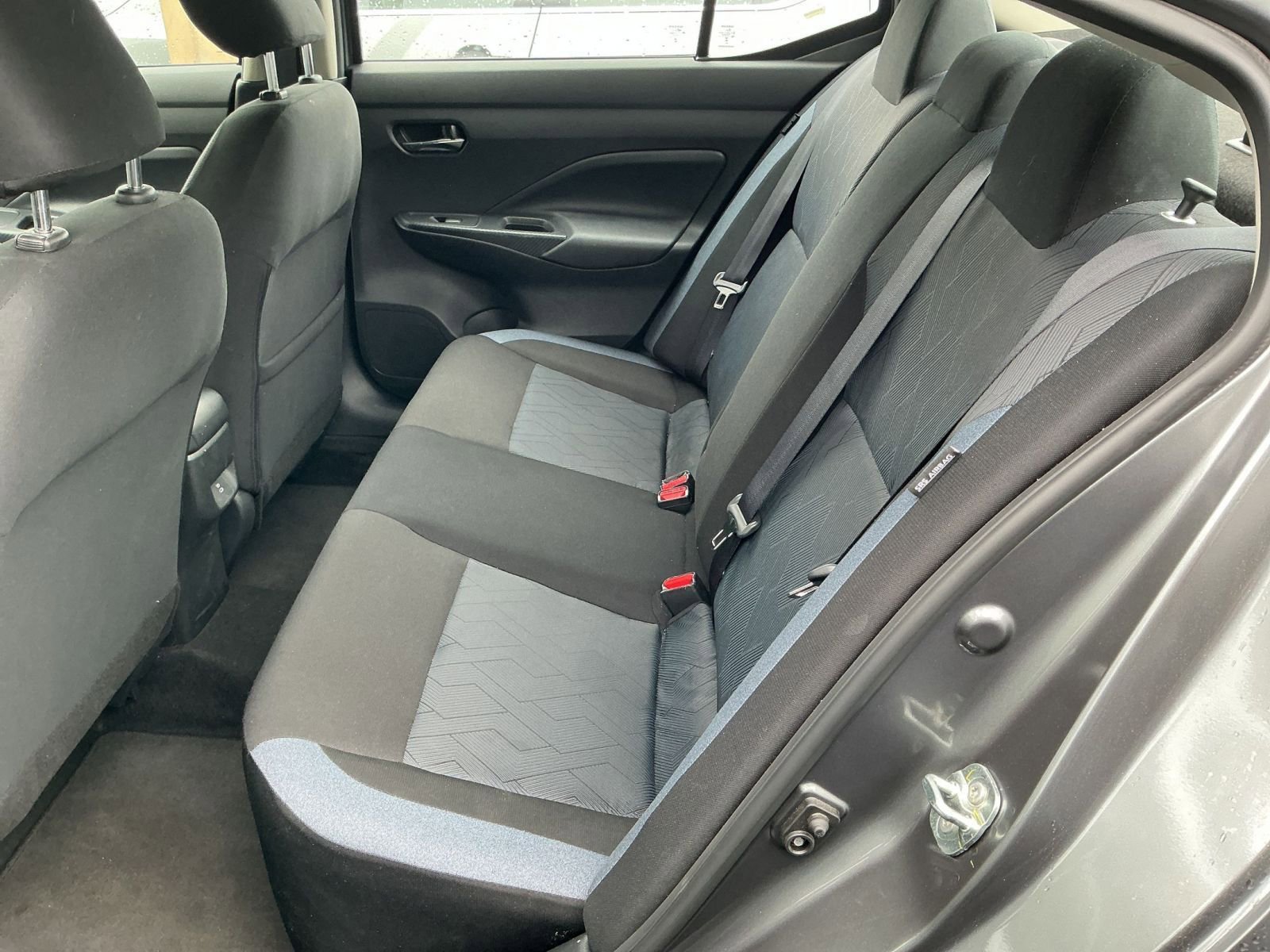 Used 2025 Nissan Versa SV FWD image 21