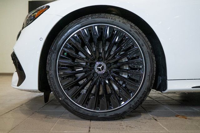 New 2026 Mercedes-Benz E 450 4MATIC Sedan image 9