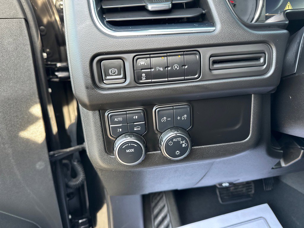 Used 2023 Chevrolet Tahoe LS image 30
