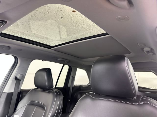 Used 2023 Jeep Grand Cherokee 4WD 4xe w/ Luxury Tech Group II image 12