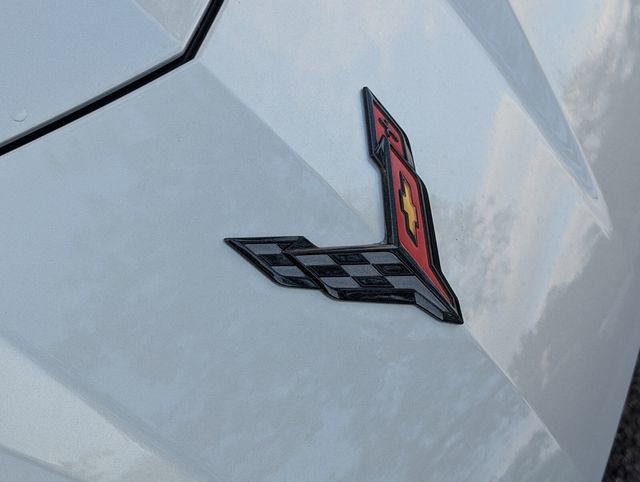 Used 2021 Chevrolet Corvette Stingray Premium Conv w/ Z51 Performance Package image 21