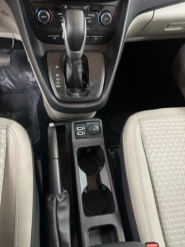 Used 2022 Ford Transit Connect XLT FWD image 17