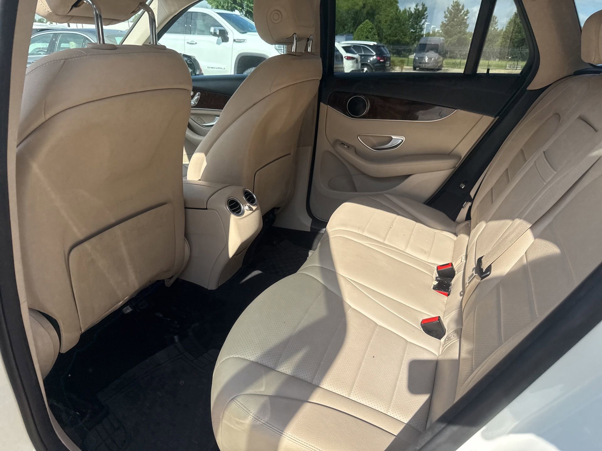 Used 2017 Mercedes-Benz GLC 300 image 10
