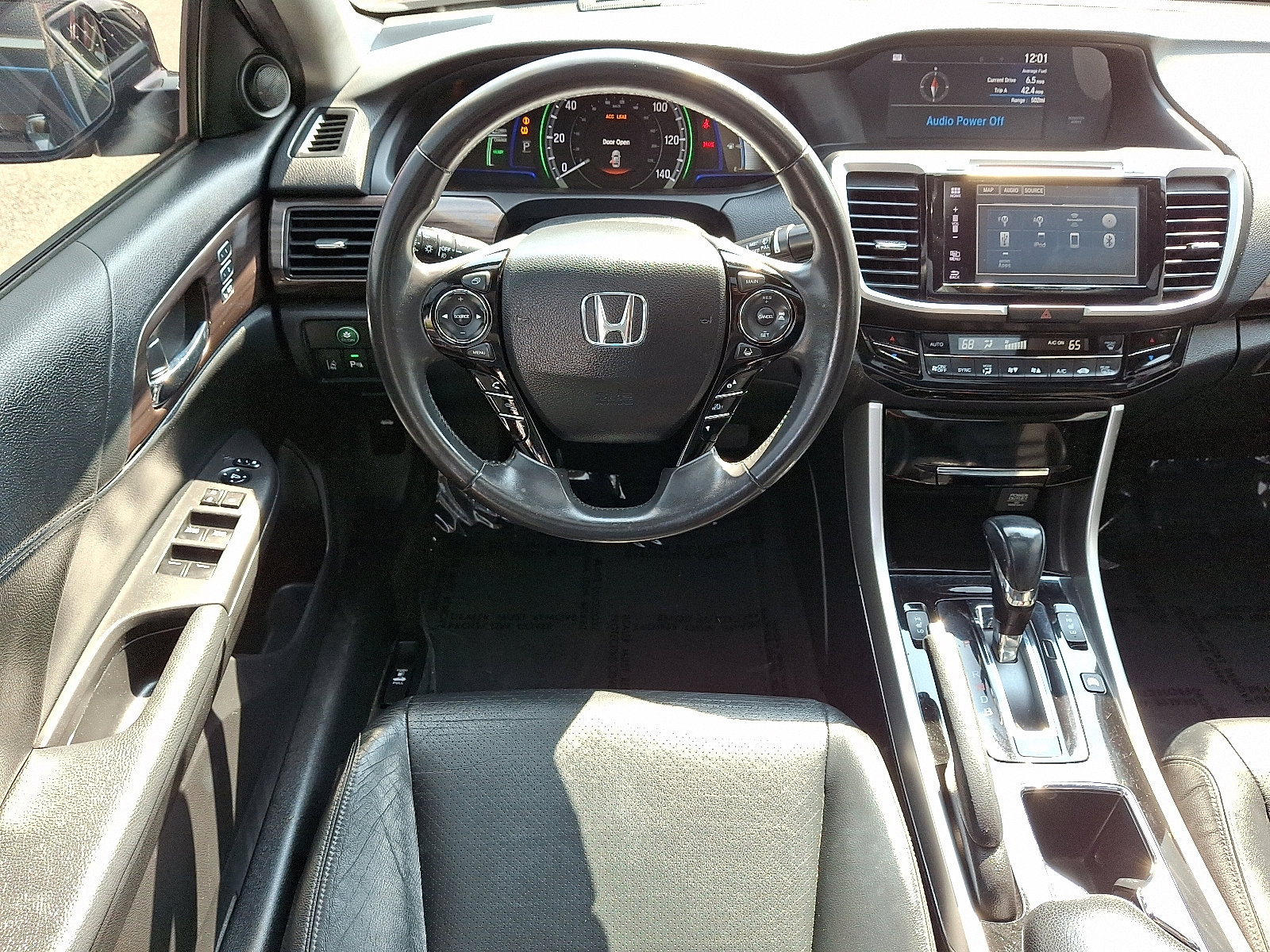 Used 2017 Honda Accord Touring image 8