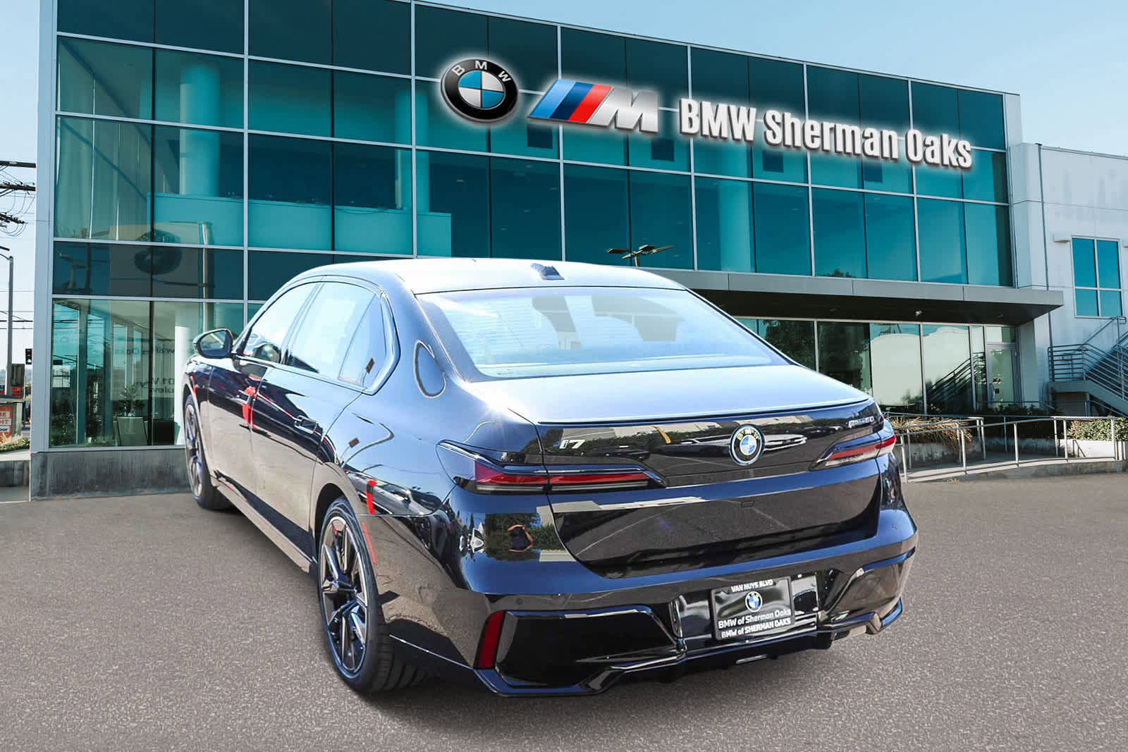 New 2026 BMW i7 eDrive50 w/ M Sport Package image 6