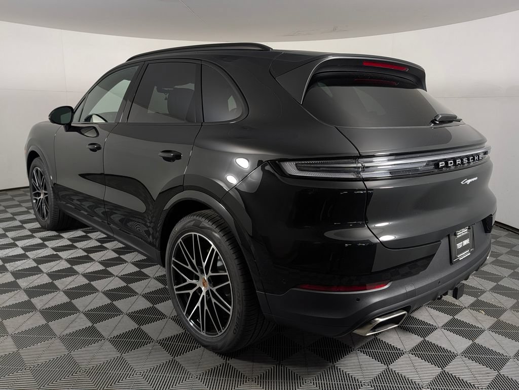 New 2026 Porsche Cayenne AWD/4WD image 3