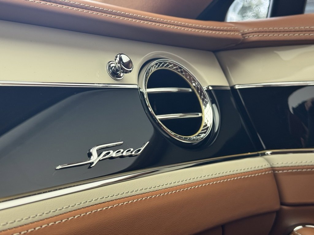 New 2026 Bentley Flying Spur Plug-In Hybrid image 51