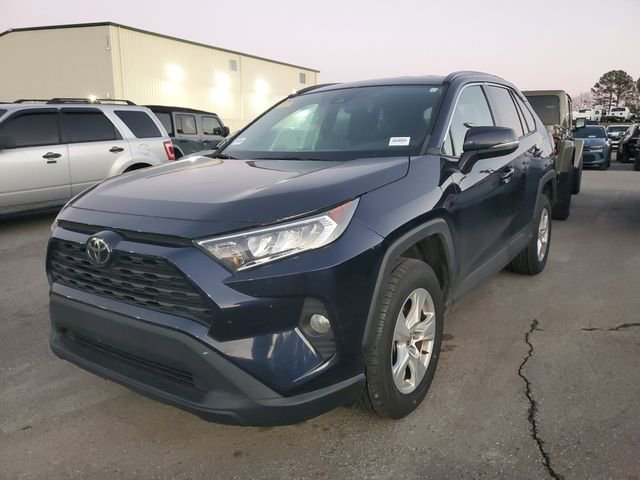 Used 2021 Toyota RAV4 XLE image 3