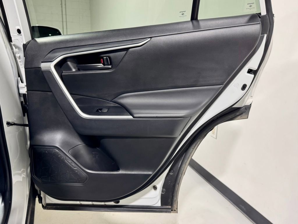 Used 2024 Toyota RAV4 LE image 28