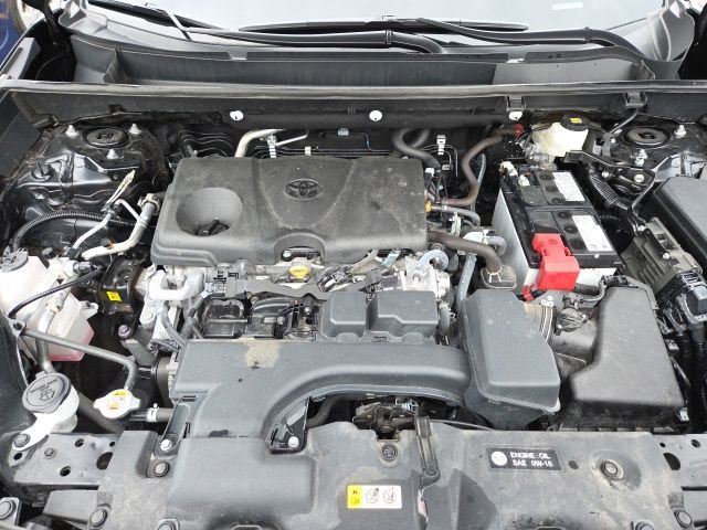 Used 2025 Toyota RAV4 XLE AWD/4WD image 25