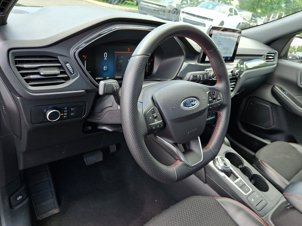 Used 2025 Ford Escape ST-Line AWD/4WD image 25