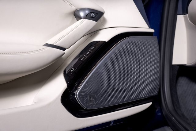 Used 2025 Ferrari Roma Spider image 52