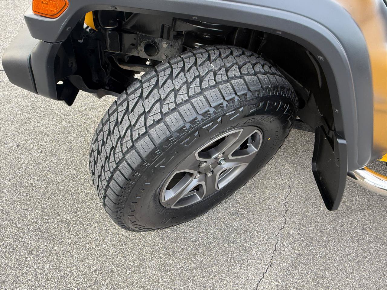 Used 2019 Jeep Wrangler Sport AWD/4WD image 15