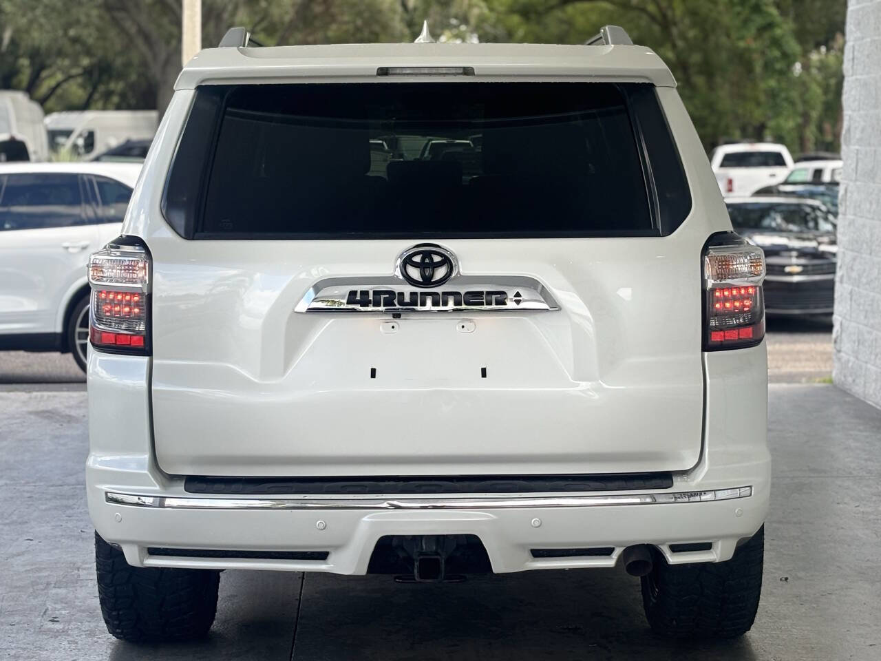 Used 2017 Toyota 4Runner Limited image 8