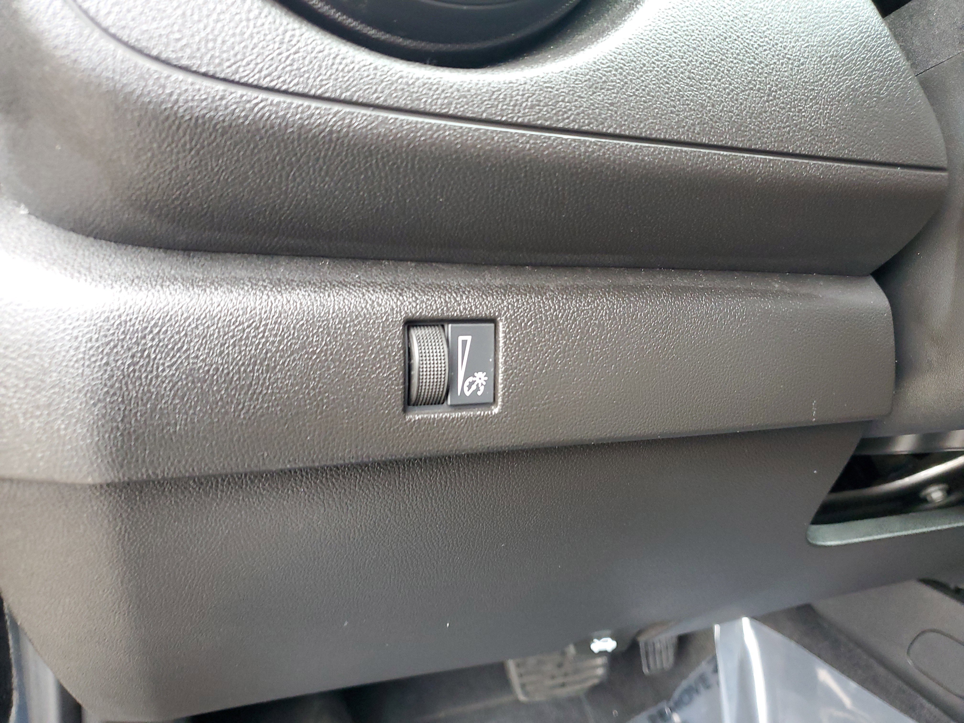 Used 2024 Chevrolet Colorado W/T image 22