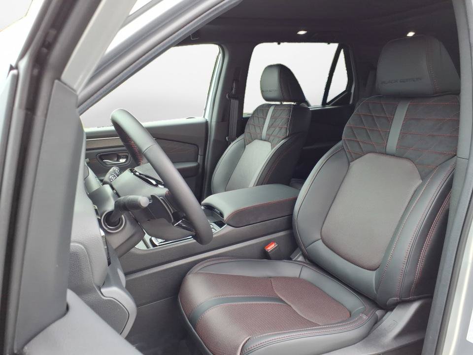 New 2026 Honda Pilot Black Edition image 9