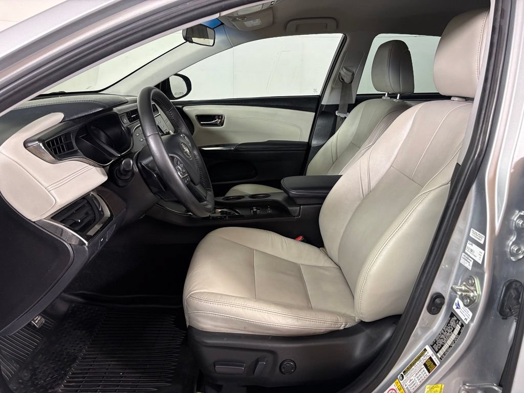 Used 2018 Toyota Avalon XLE w/ All Weather Liner Package FWD image 21