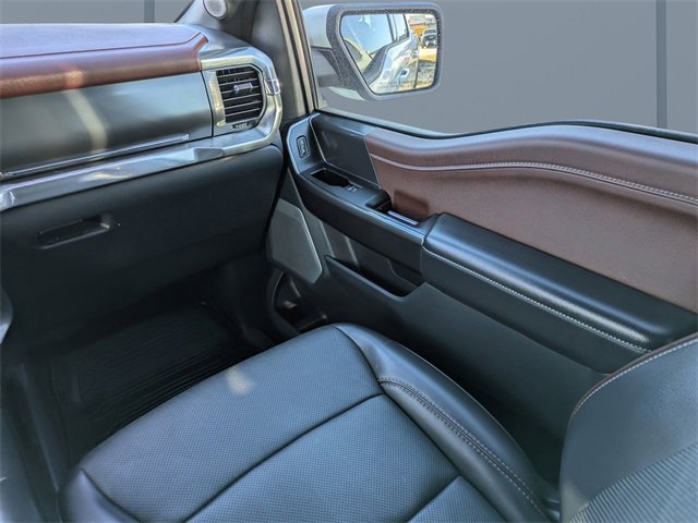 Used 2021 Ford F150 Lariat w/ Equipment Group 502A High image 19