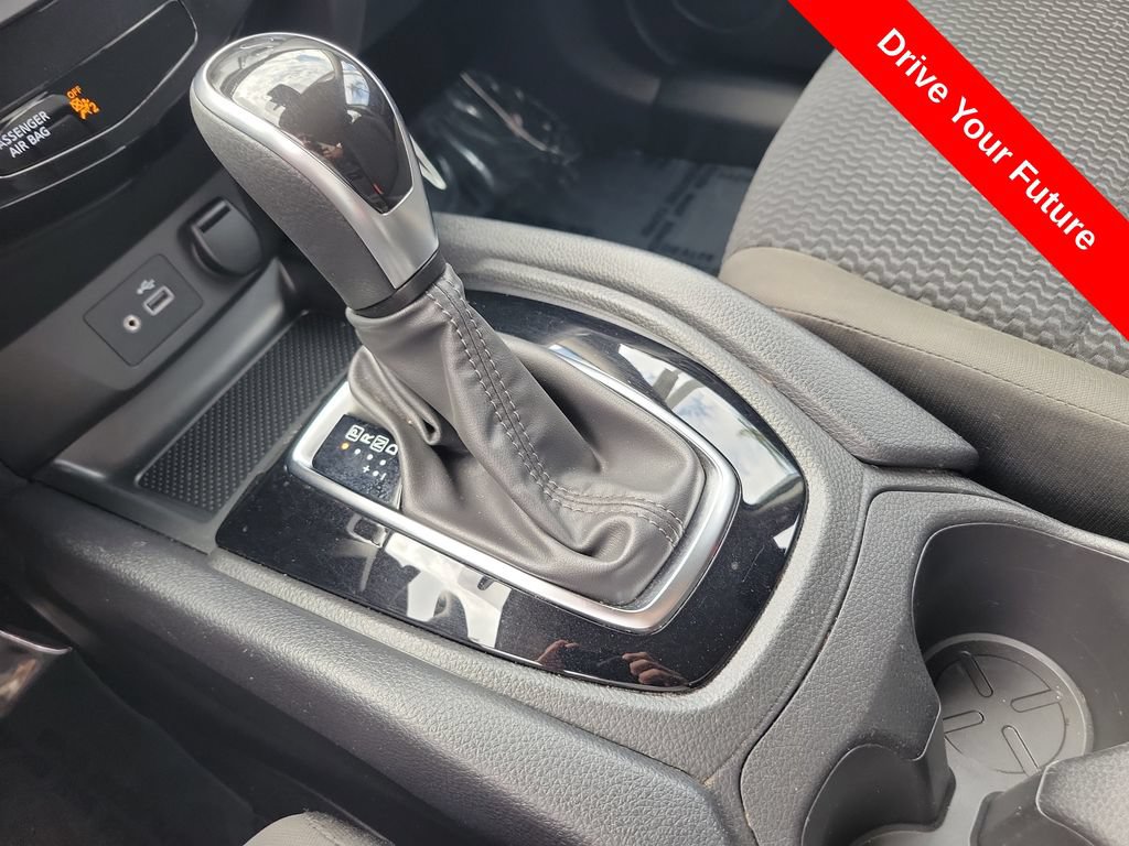 Used 2022 Nissan Rogue Sport S FWD image 16