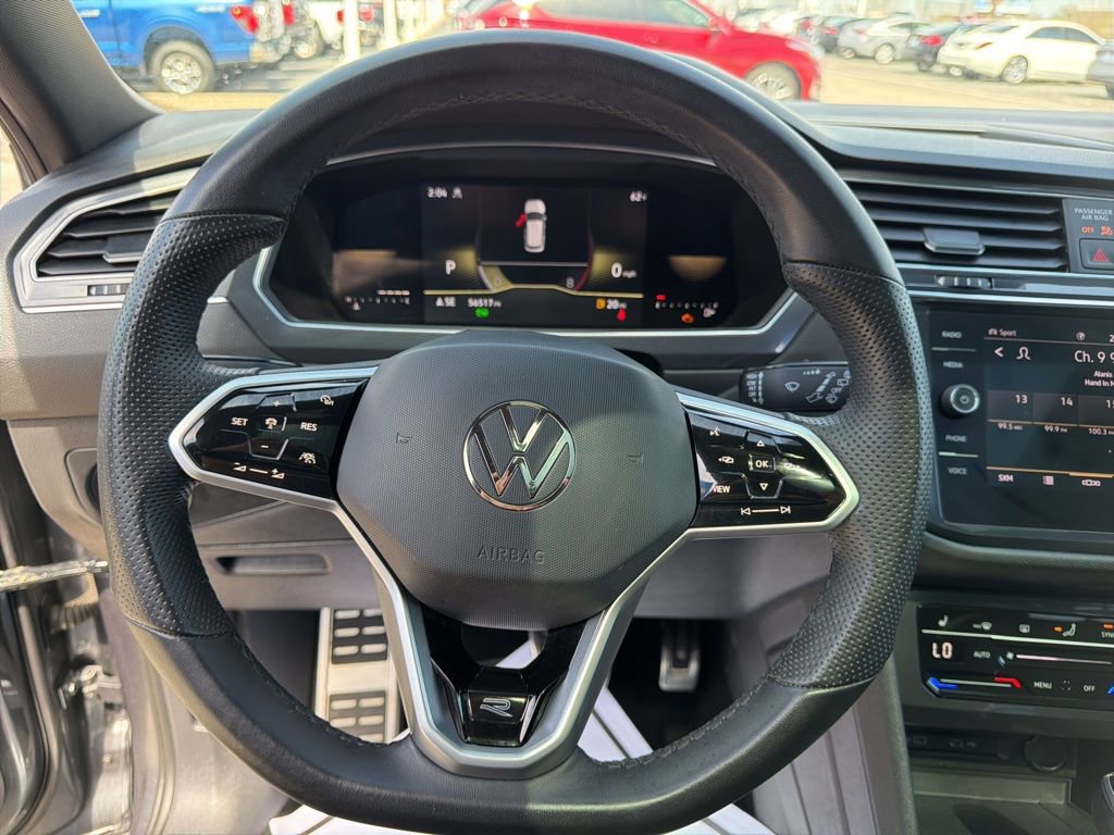 Used 2022 Volkswagen Tiguan SE R-Line AWD/4WD image 25