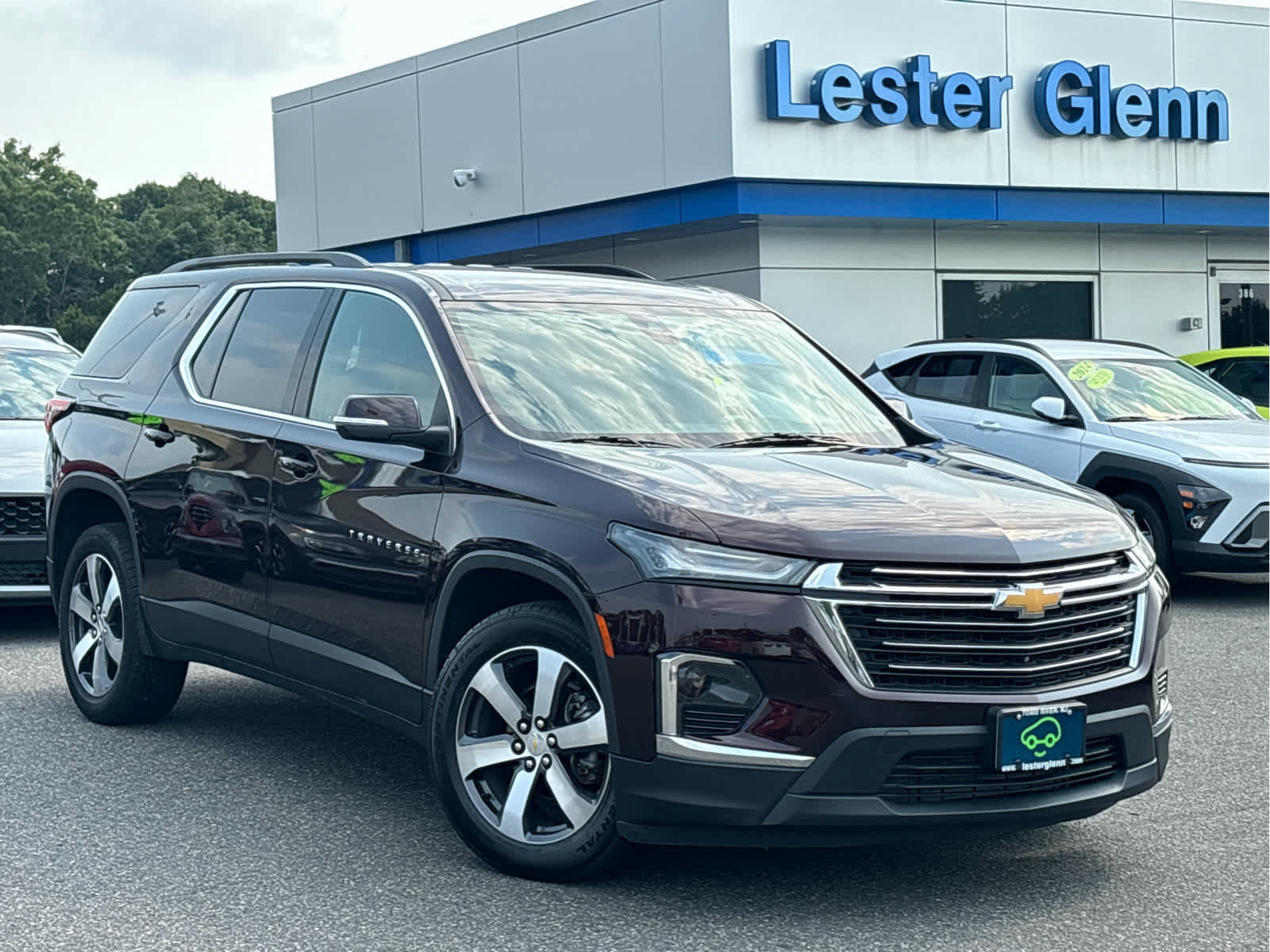 Certified 2023 Chevrolet Traverse LT w/ LT Premium Package AWD/4WD image 37
