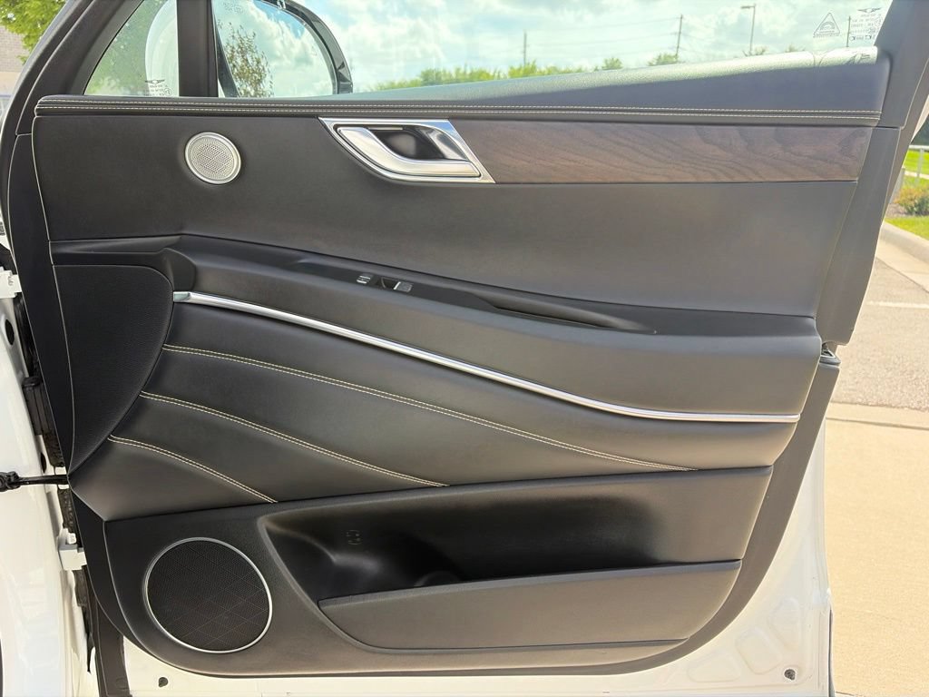 Used 2024 Genesis GV80 2.5T AWD/4WD image 23