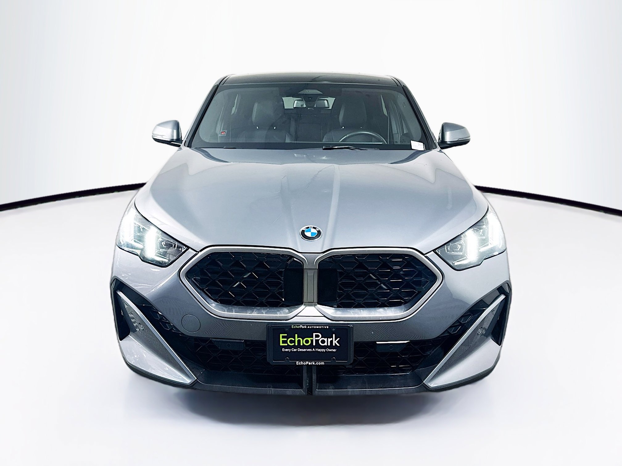 Used 2025 BMW X2 xDrive28i w/ Convenience Package AWD/4WD image 2