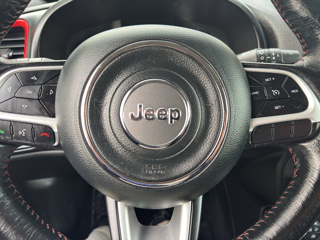 Used 2021 Jeep Renegade Trailhawk image 17