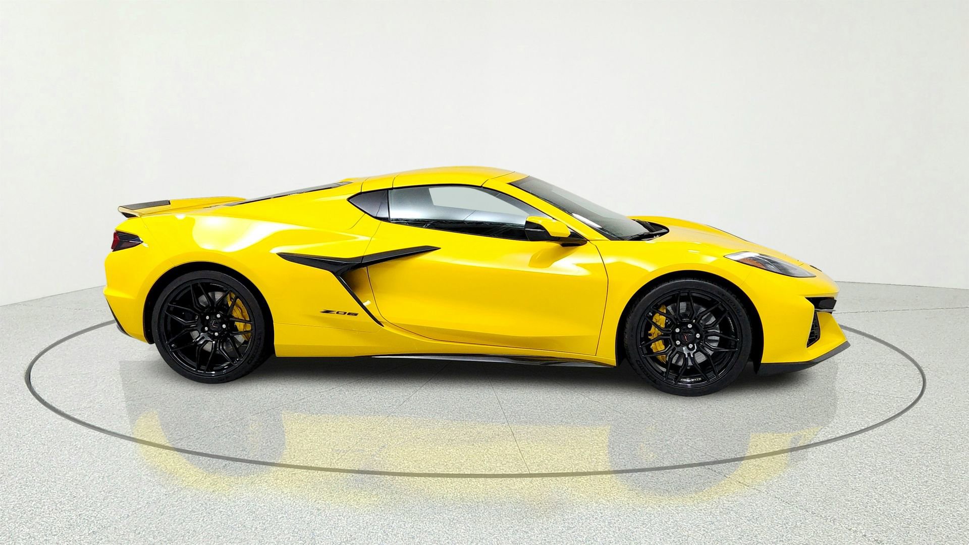 Used 2026 Chevrolet Corvette Z06 RWD image 6