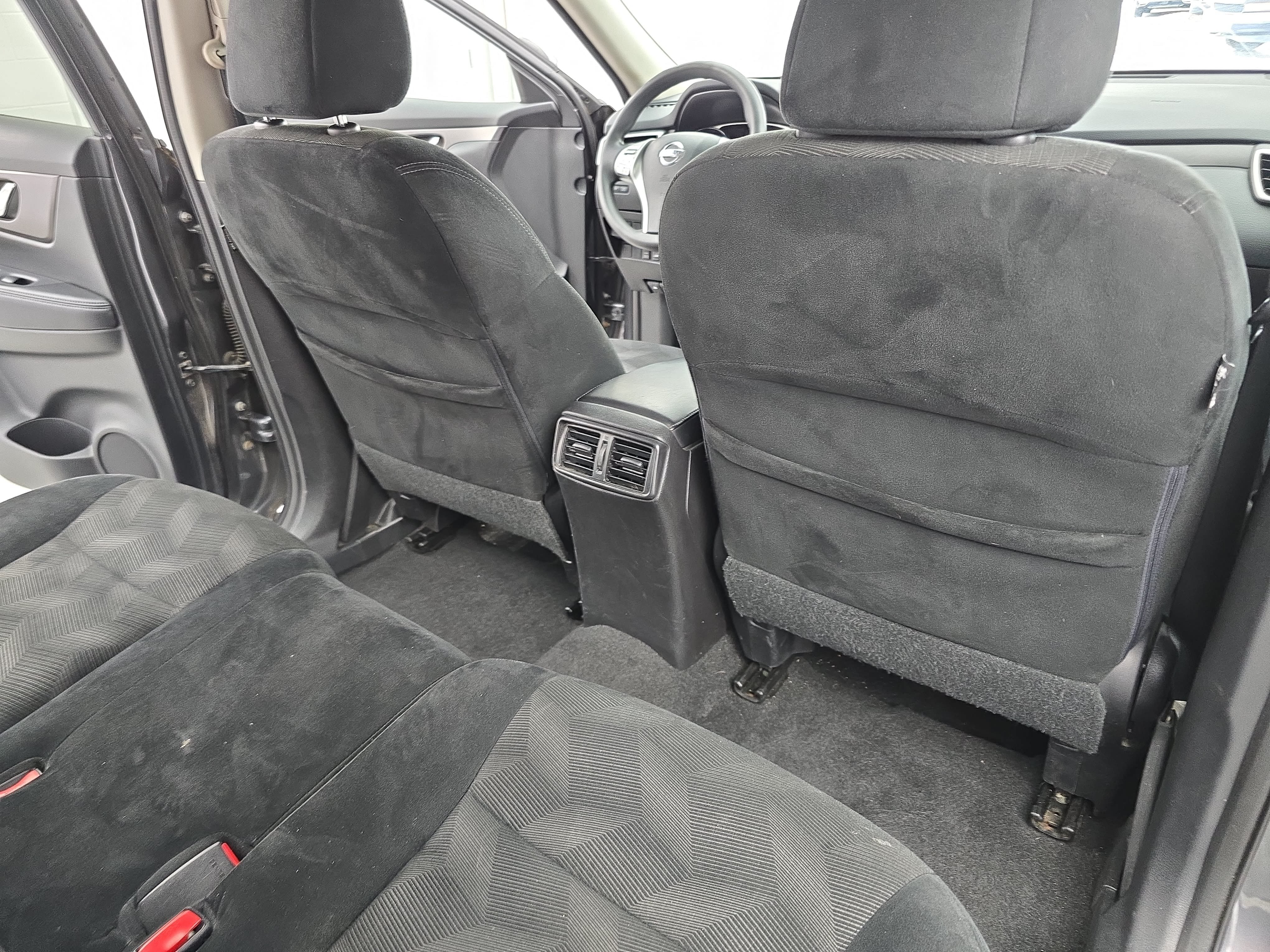 Used 2014 Nissan Rogue SV AWD/4WD image 11