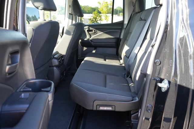 Used 2025 Honda Ridgeline Sport image 14