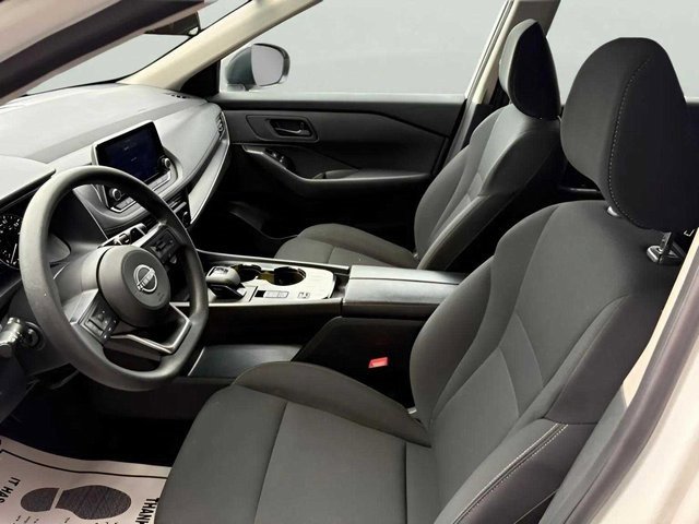 Used 2024 Nissan Rogue S image 8