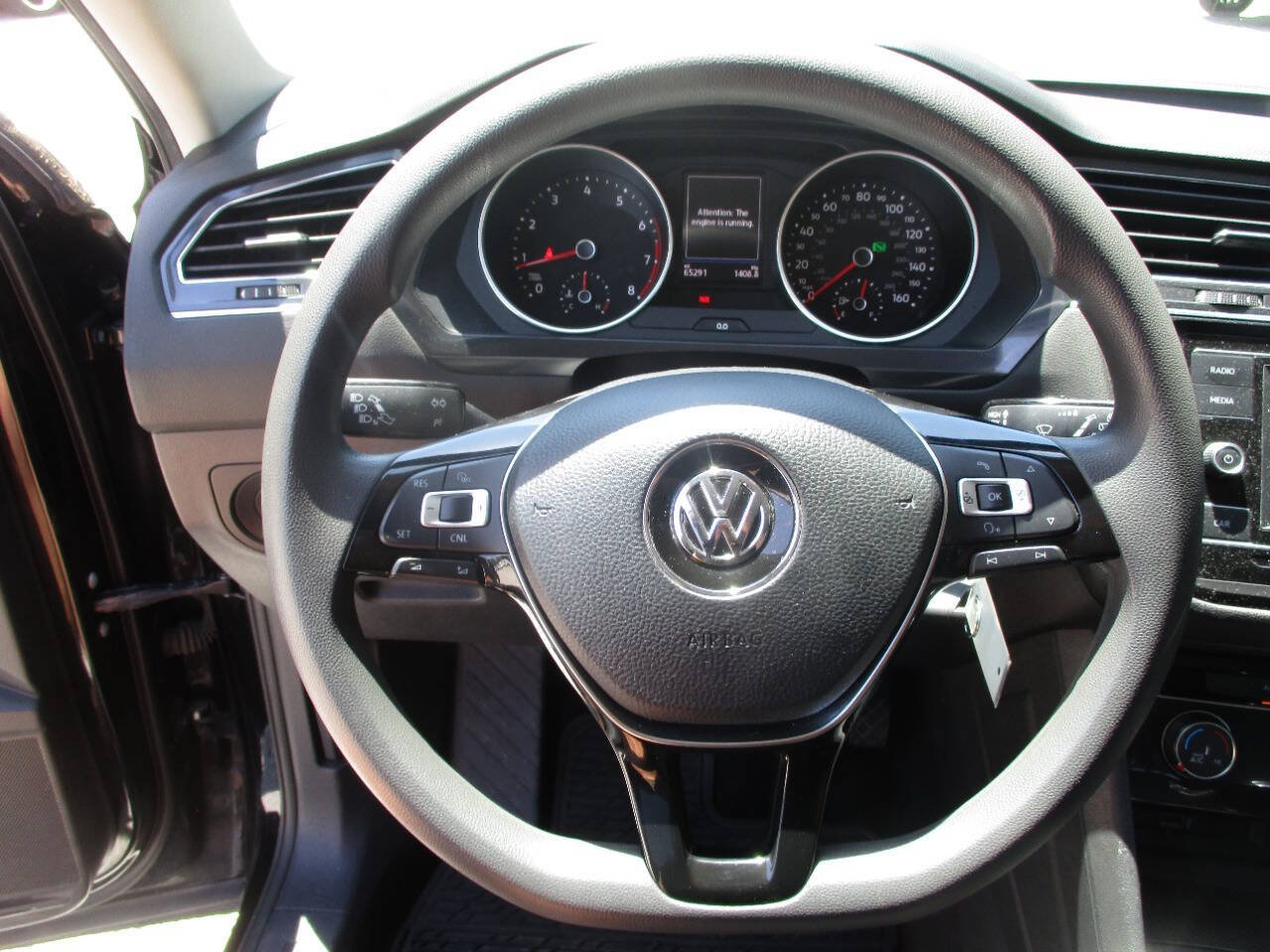 Used 2018 Volkswagen Tiguan S AWD/4WD image 14