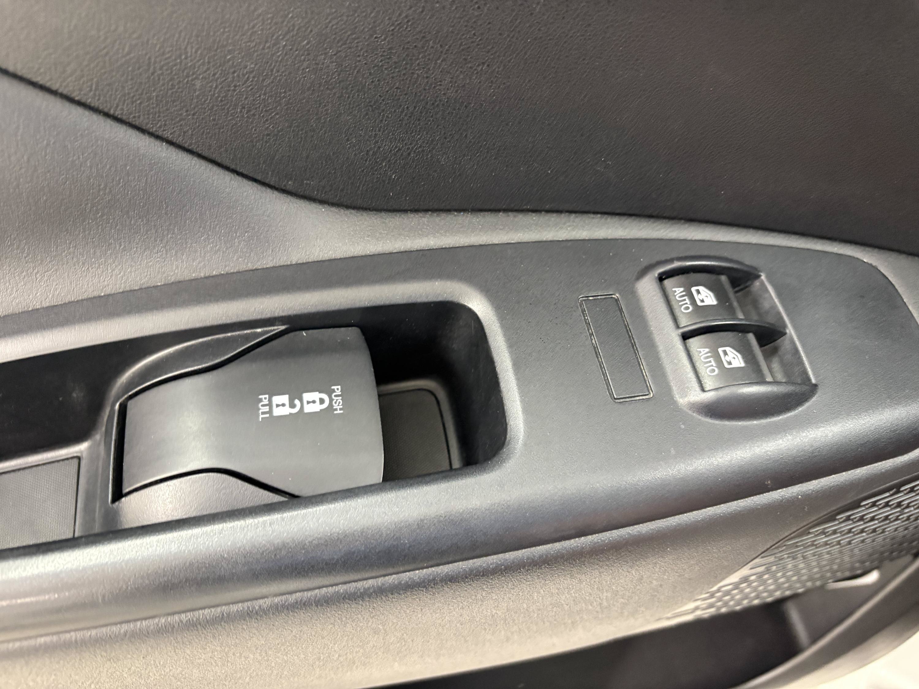 Used 2022 RAM ProMaster City Tradesman FWD image 24