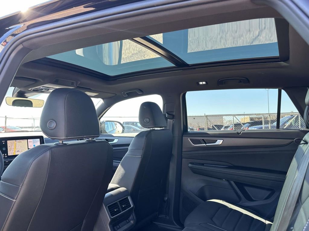 New 2026 Volkswagen Atlas Cross Sport SEL R-Line image 13