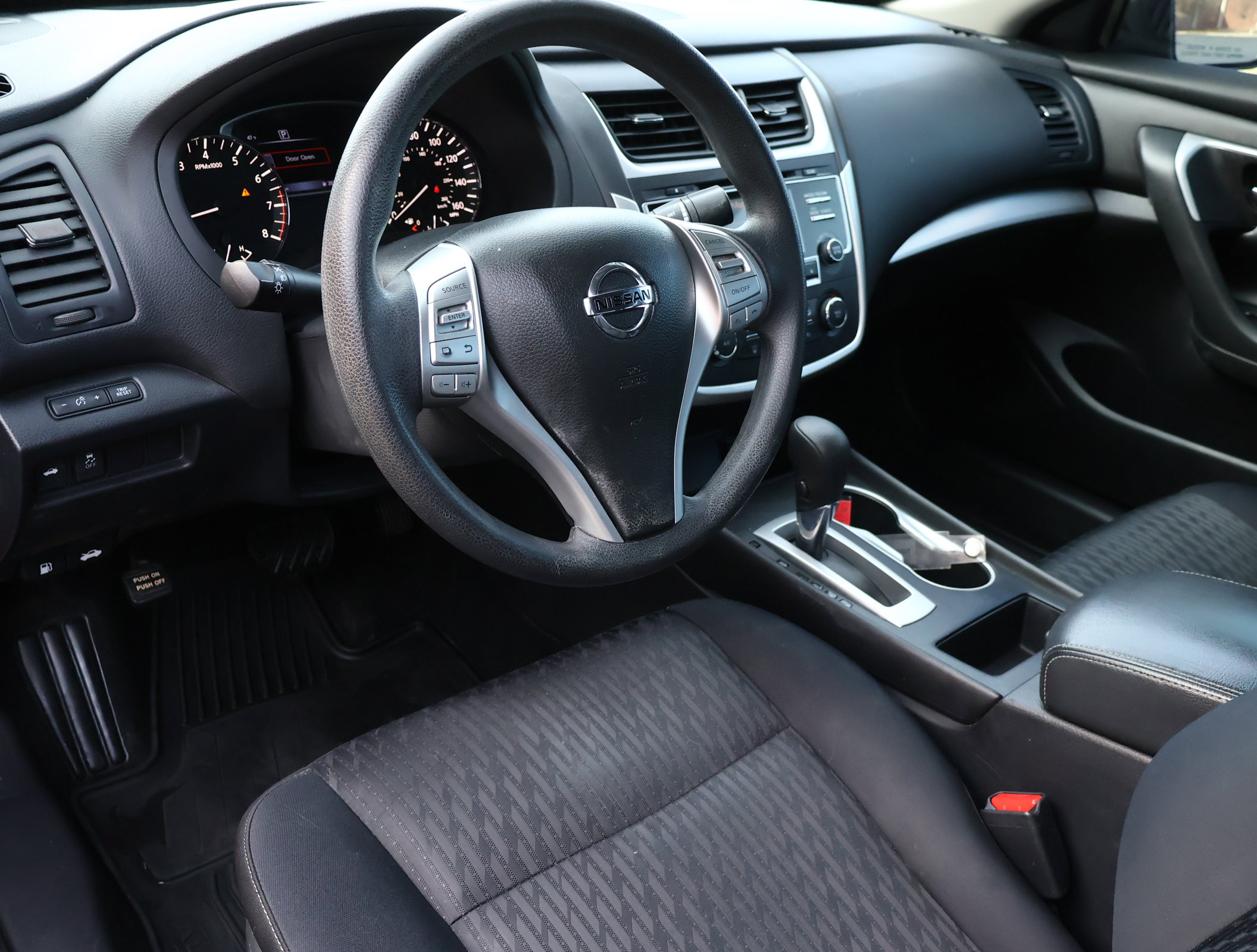 Used 2017 Nissan Altima 2.5 S w/ Power Driver Seat Package image 2