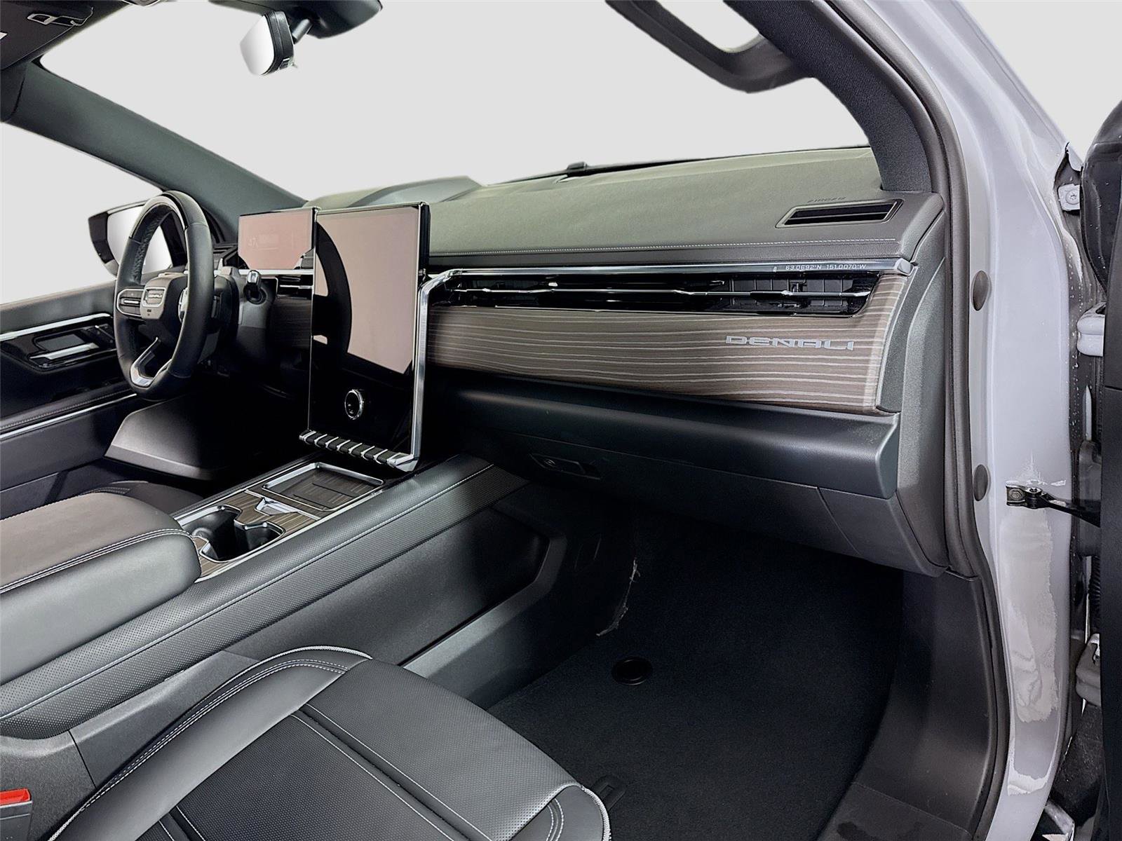 Used 2025 GMC Sierra EV Denali image 24