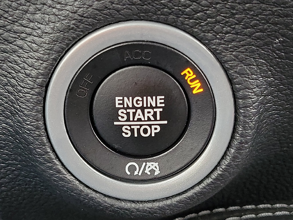 Used 2023 Dodge Challenger SXT AWD/4WD image 17