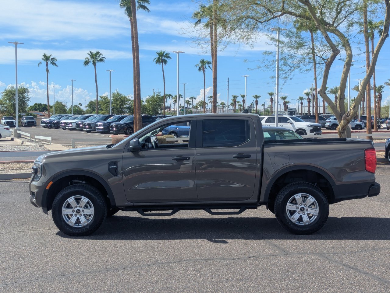 Used 2025 Ford Ranger XL w/ Trailer Tow Package RWD image 2