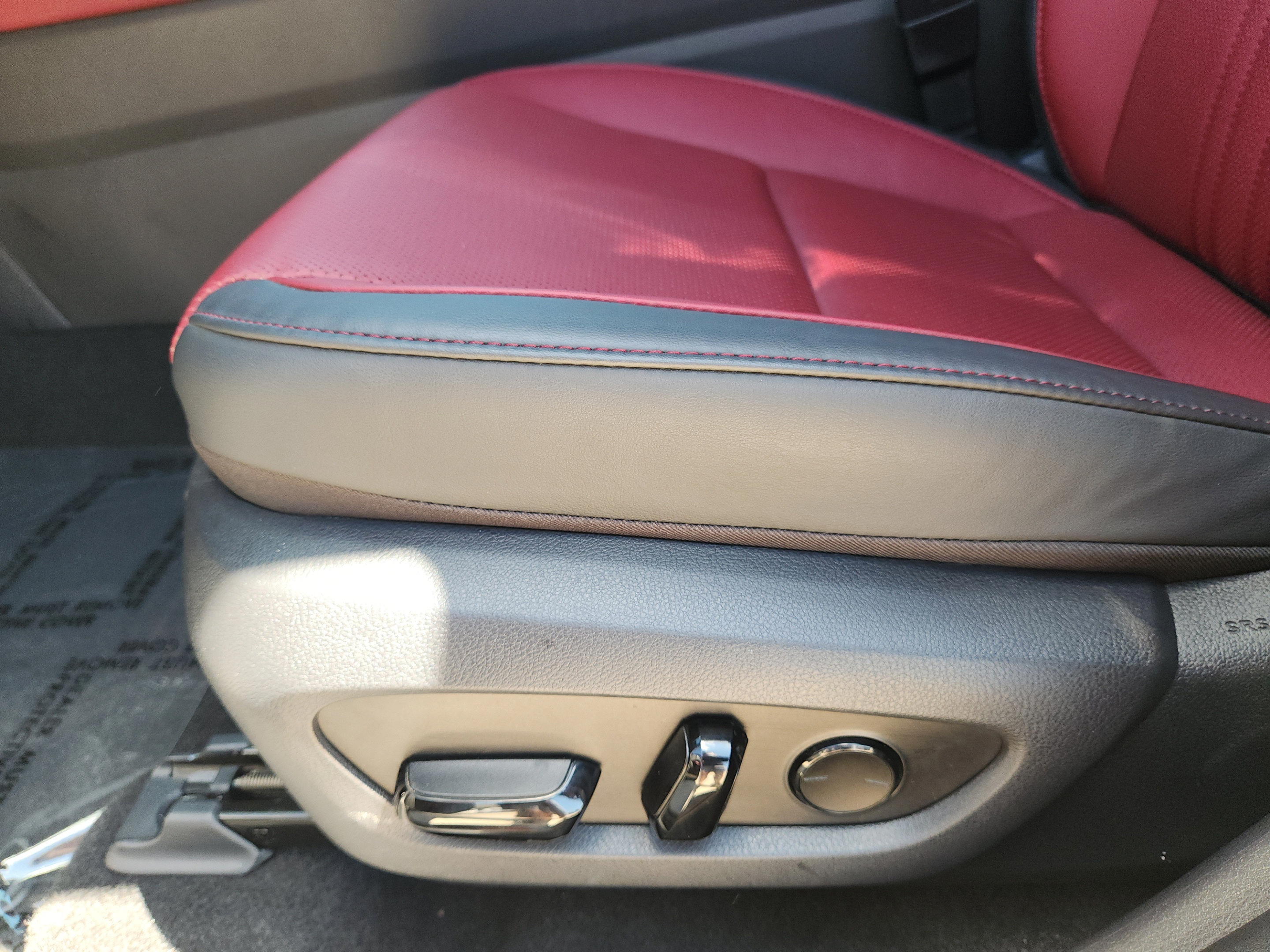 Used 2025 Lexus NX 250 FWD w/ Accessory Package (2T) image 19