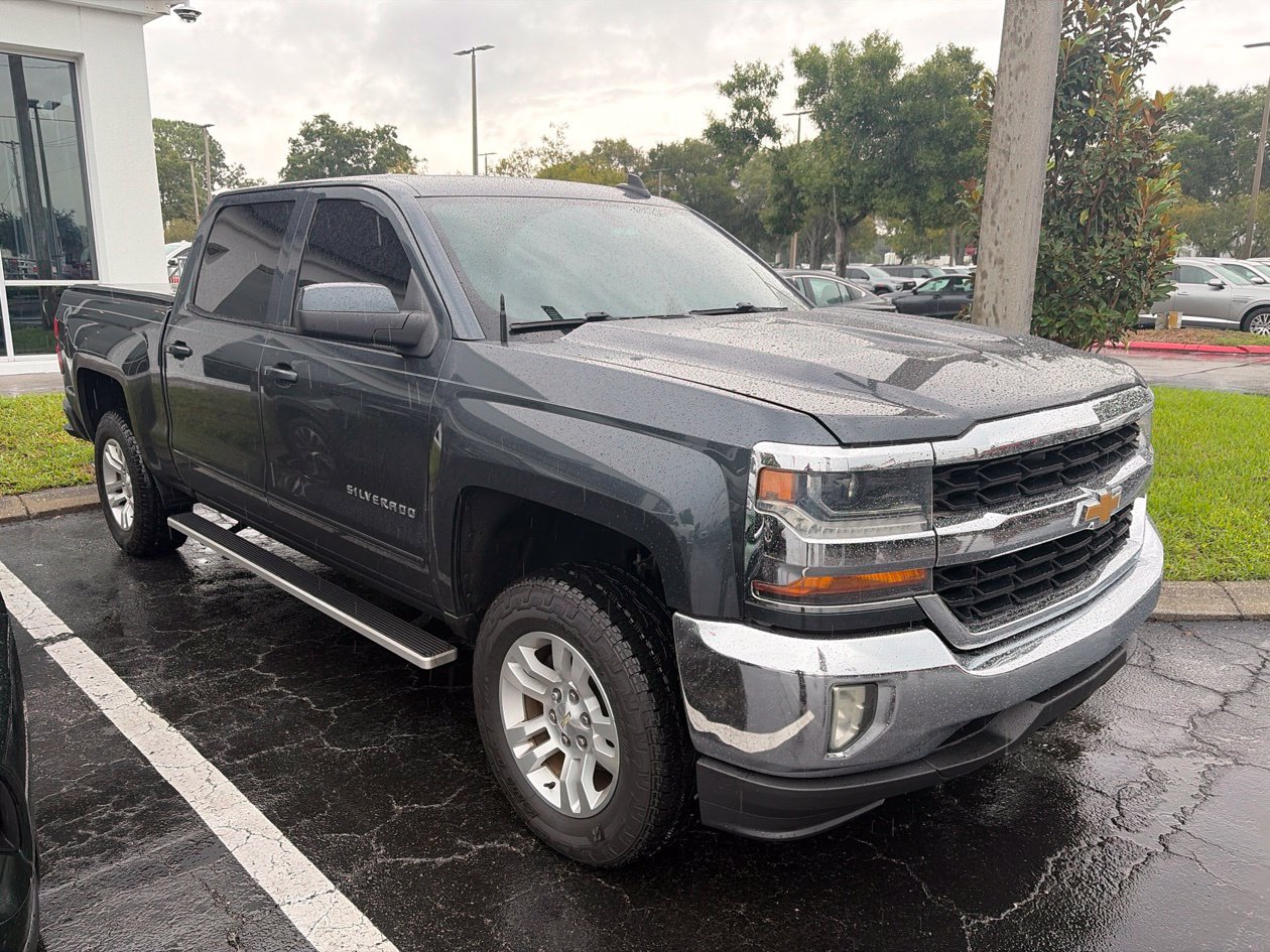 Used 2018 Chevrolet Silverado 1500 LT w/ All Star Edition RWD image 3