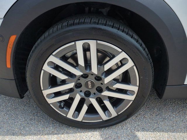 Used 2026 MINI Cooper 4-Door Hardtop image 10