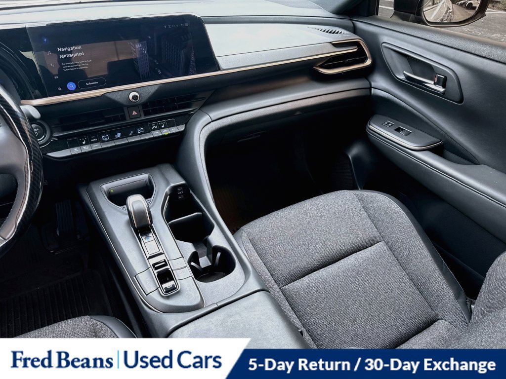Used 2023 Toyota Crown AWD/4WD image 30