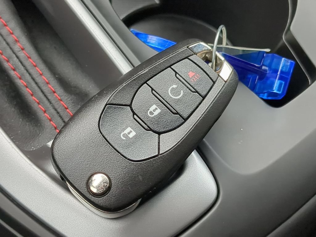 Used 2024 Chevrolet Trax RS w/ Driver Confidence Package FWD image 38