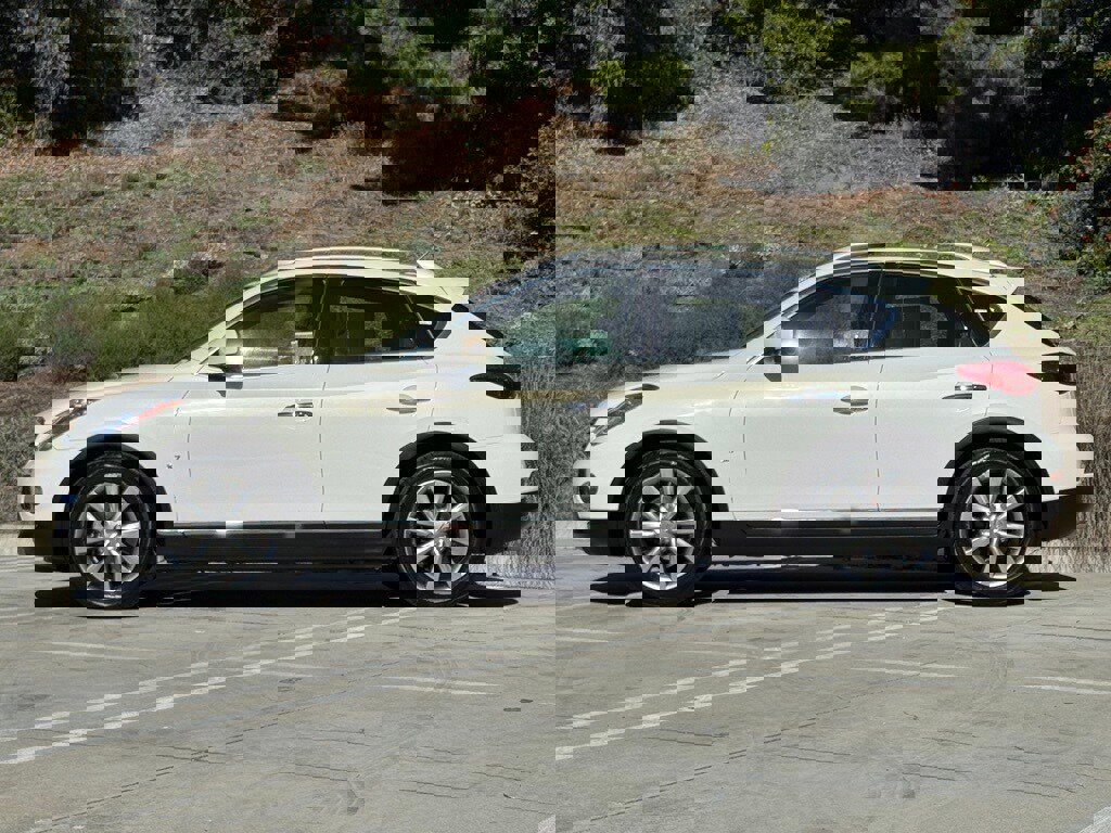 Used 2015 INFINITI QX50 Journey w/ Premium Package image 7