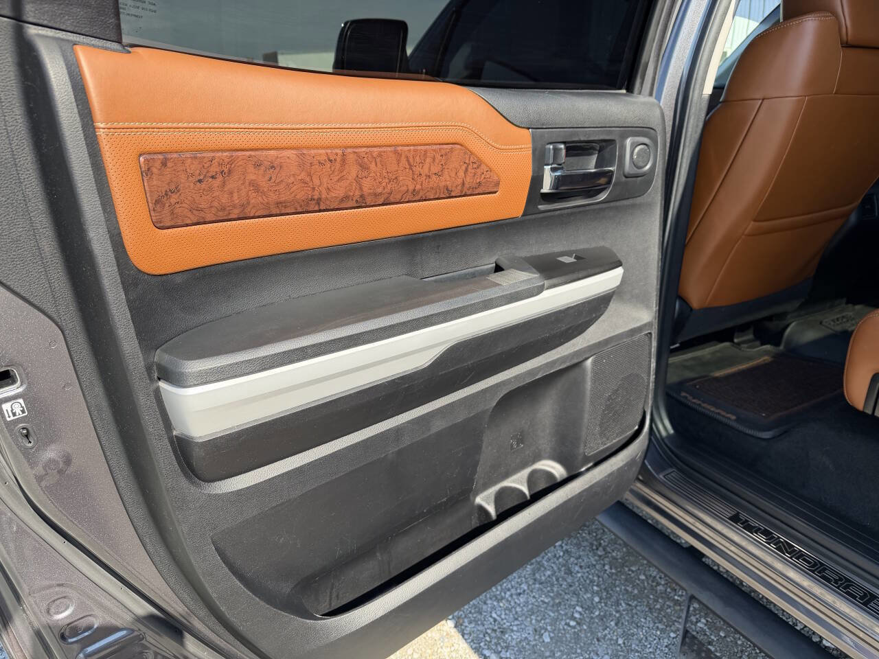 Used 2019 Toyota Tundra 1794 Edition image 37